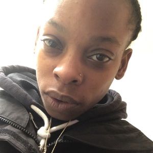 Meet your Posher, Karmalita